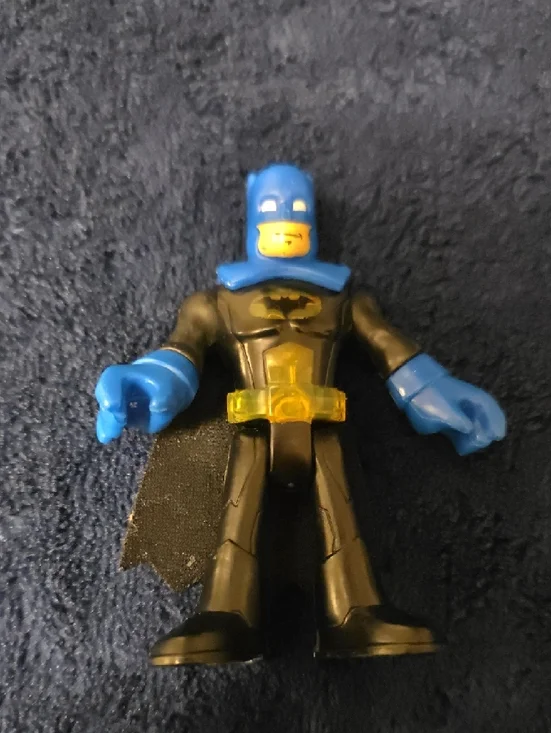 Batman Dual Action Mini Figures - Black, Blue & Yellow Accents - Picture 2 of 3